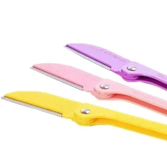 Feather Flamingo Face Razors.